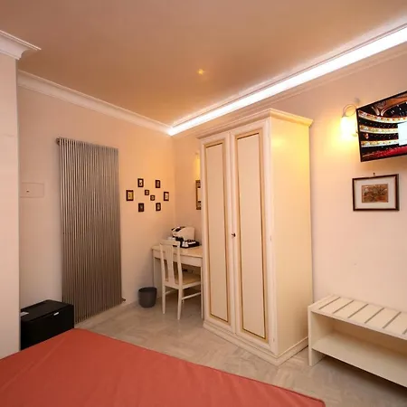 Luxury Theatre